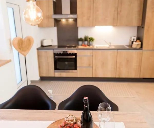 Easy Living Oetztal Апартаменты *